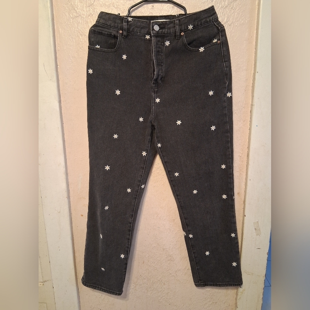 PacSun Y2K High Rise Straight Jeans Daisy Embroidery Size 28 Cropped - Picture 2 of 7